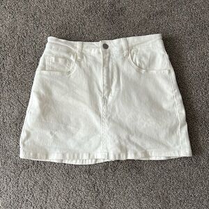 3/$45 Cream/White Denim Skirt